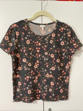 Self•E Gray Floral Rib Knit Short Sleeve Cropped Tee - Size M